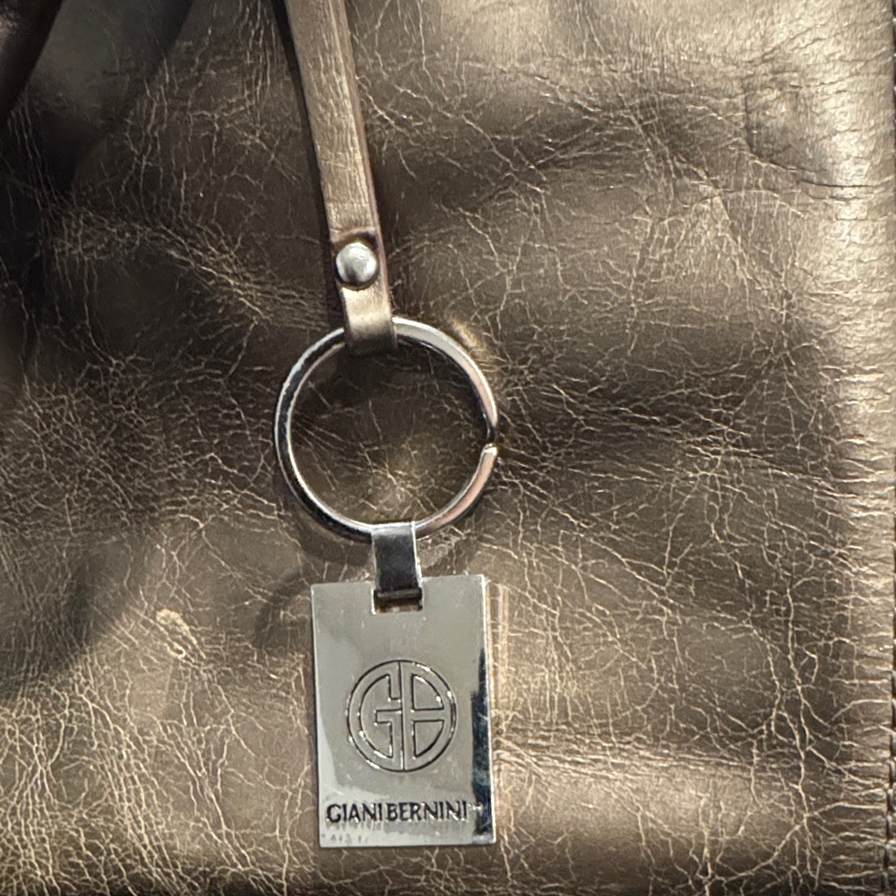 Metallic Bronze Women's Leather Tote Bag - Picture 2 of 9